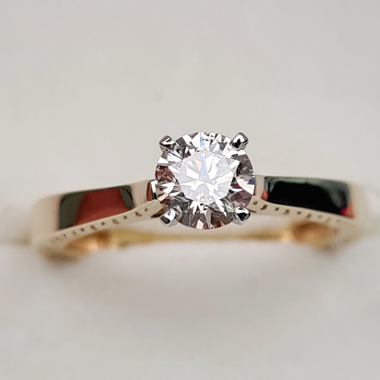Кольцо Deimantas 90791533 16,51р 2,64гр 0,54ct. купить,NaN