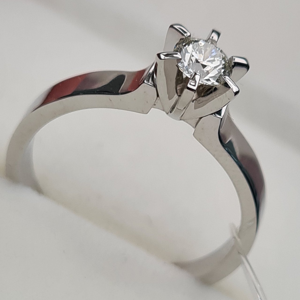 Кольцо Deimantas 90790724 16,5р 3,32гр 0,31ct. купить,NaN