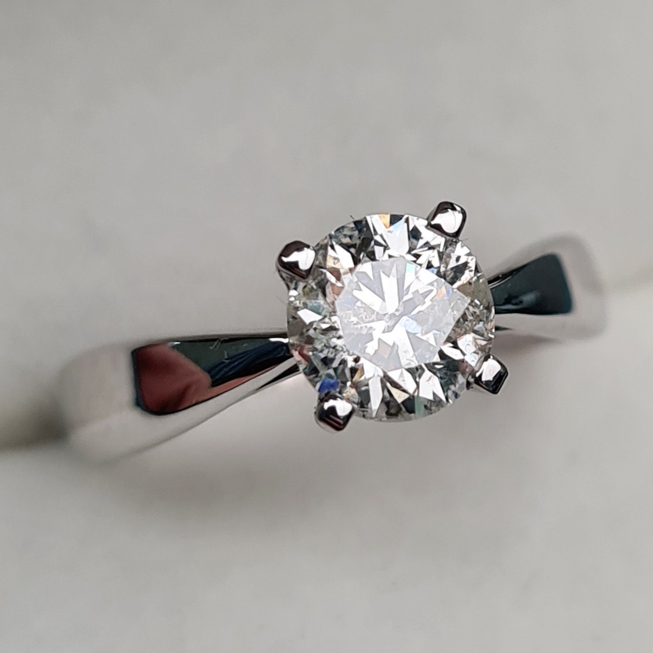 Кольцо Deimantas 95131260 16,5р 3,23гр 1,00ct. купить,NaN