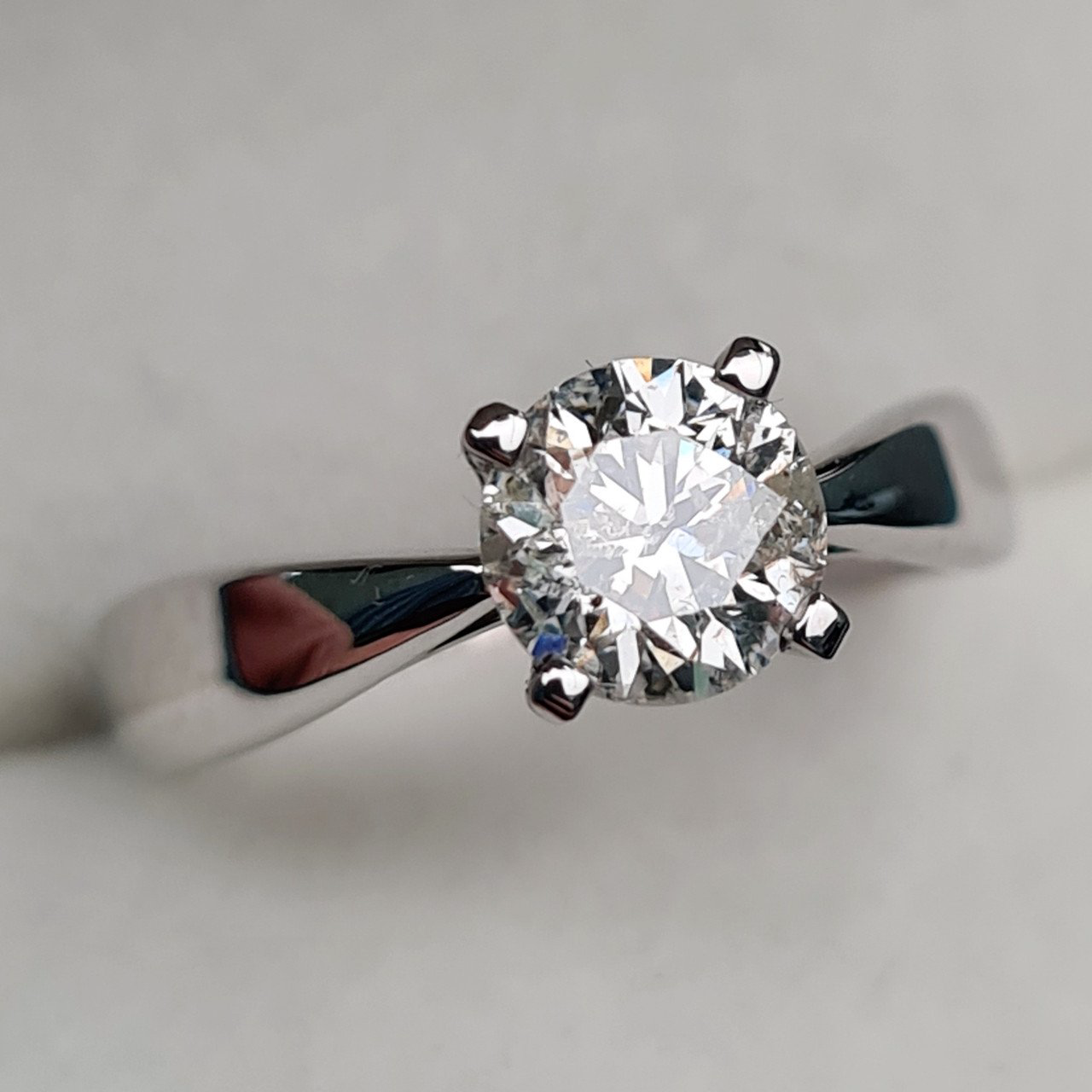 Кольцо Deimantas 95131260 16,5р 3,23гр 1,00ct. купить,NaN