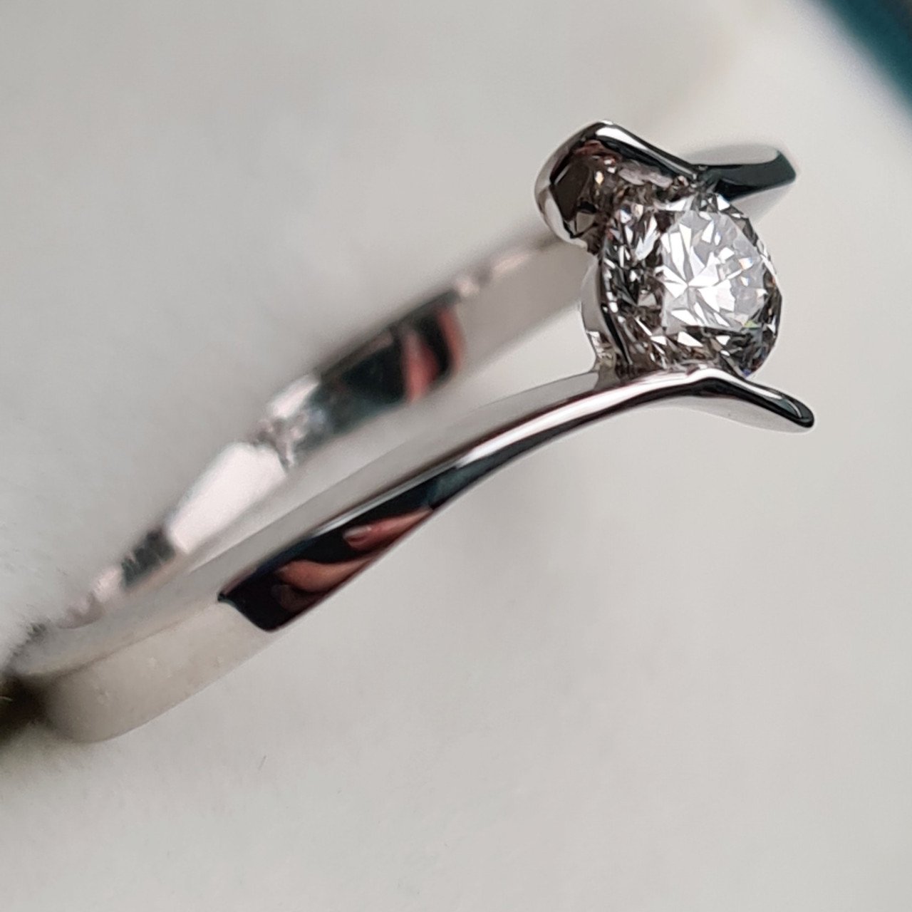Кольцо Deimantas 95131280 16,5р 2,61гр 0,34ct. купить,NaN