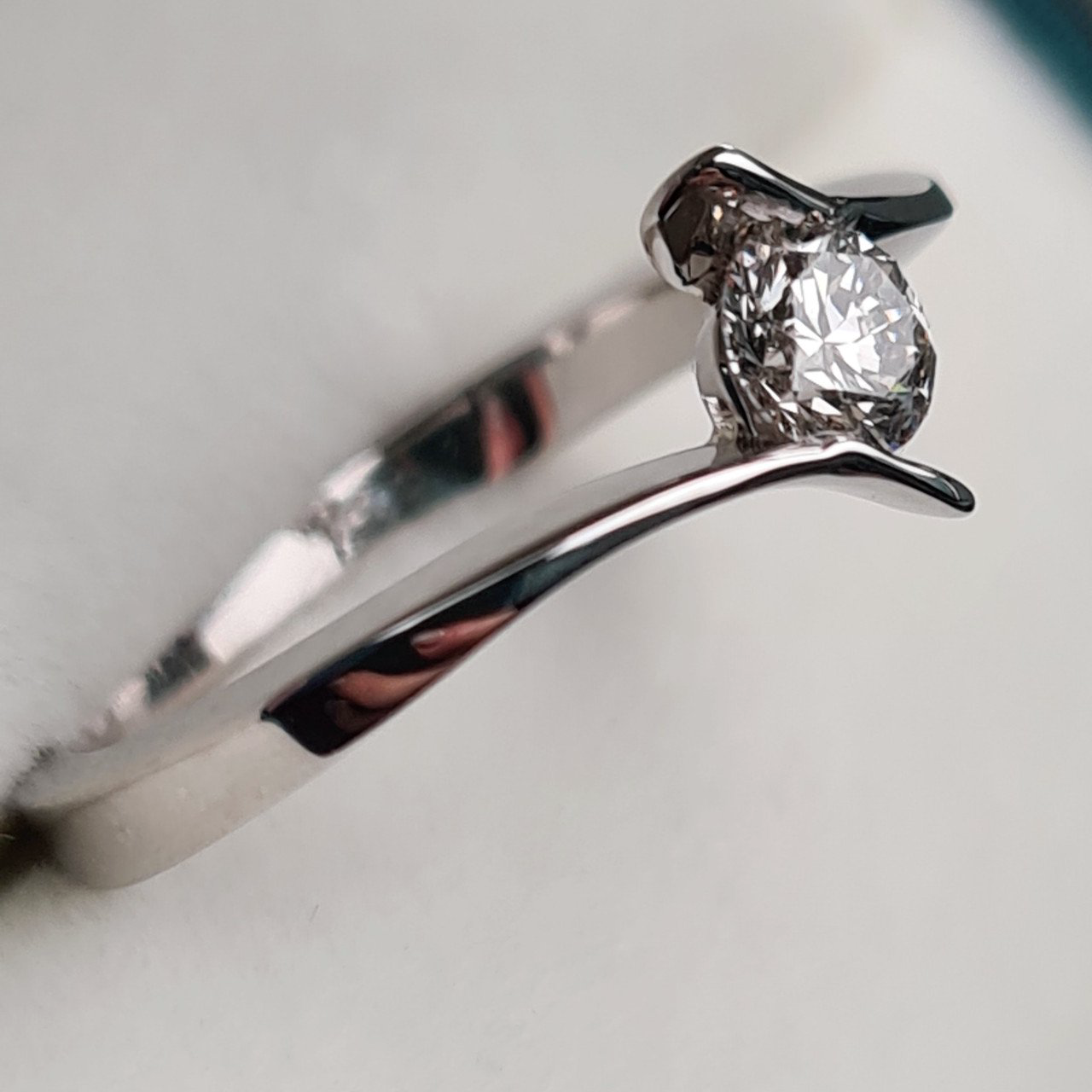Кольцо Deimantas 95131280 16,5р 2,61гр 0,34ct. купить,NaN