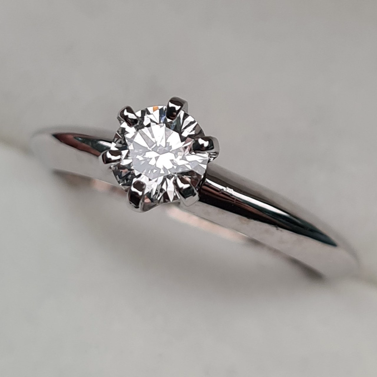 Кольцо Deimantas 95131304 16,5р 2,83гр 0,45ct. купить,NaN
