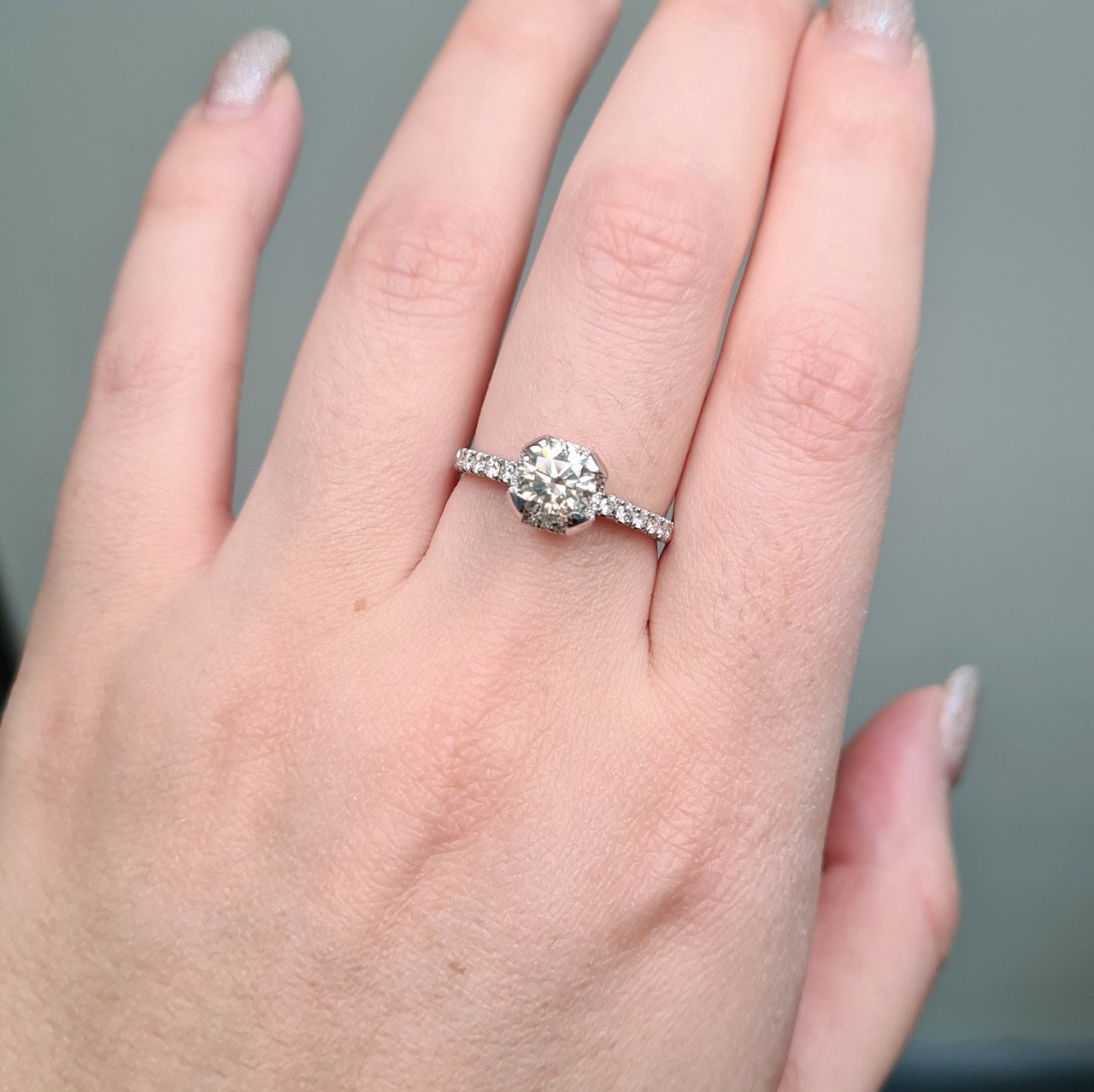 Кольцо Deimantas 95131226 18,5р 3,35гр 1,45ct. купить,NaN