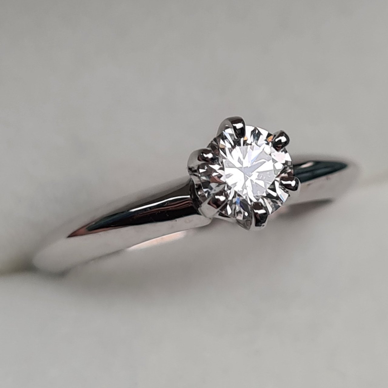 Кольцо Deimantas 95131304 16,5р 2,83гр 0,45ct. купить,NaN