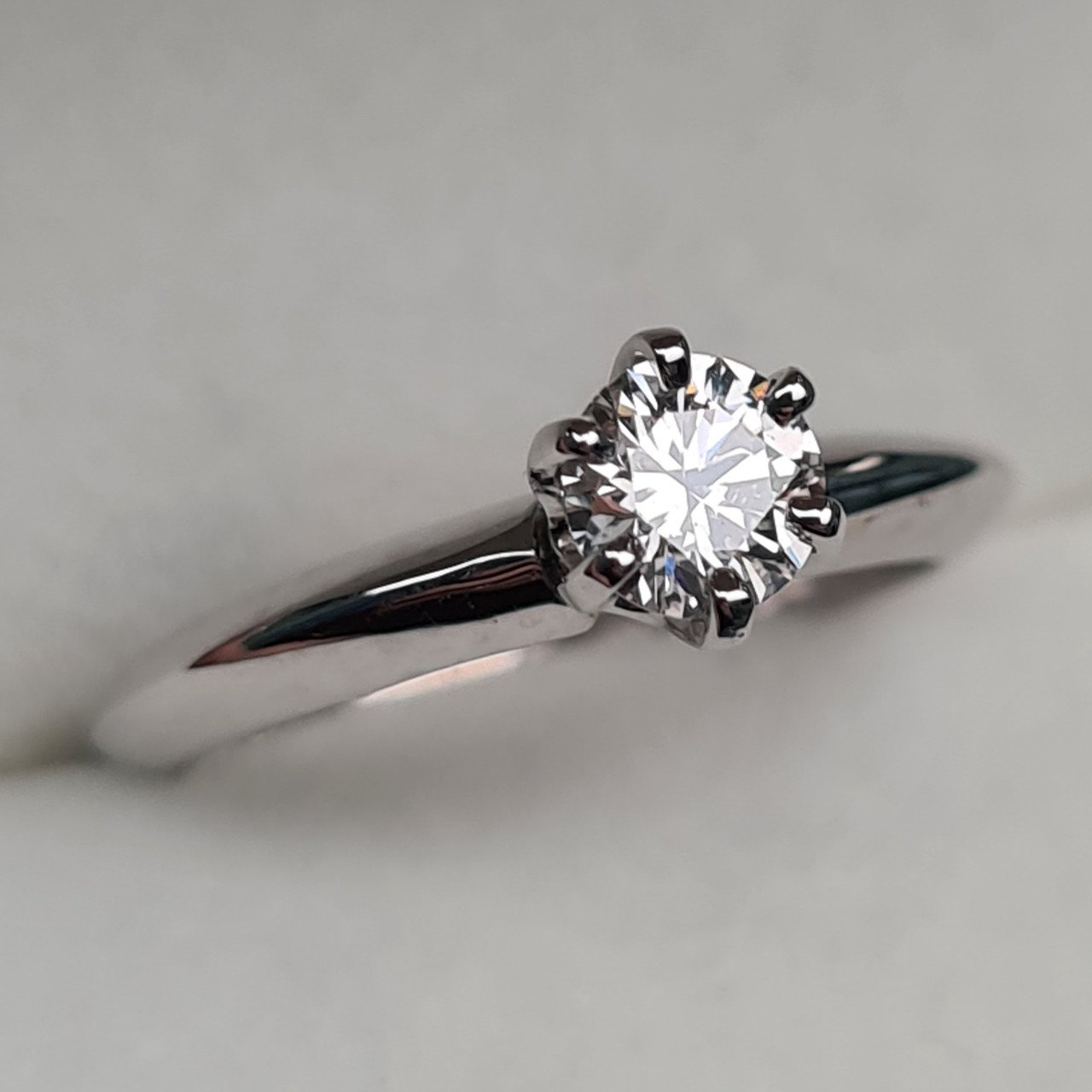 Кольцо Deimantas 95131304 16,5р 2,83гр 0,45ct. купить,NaN