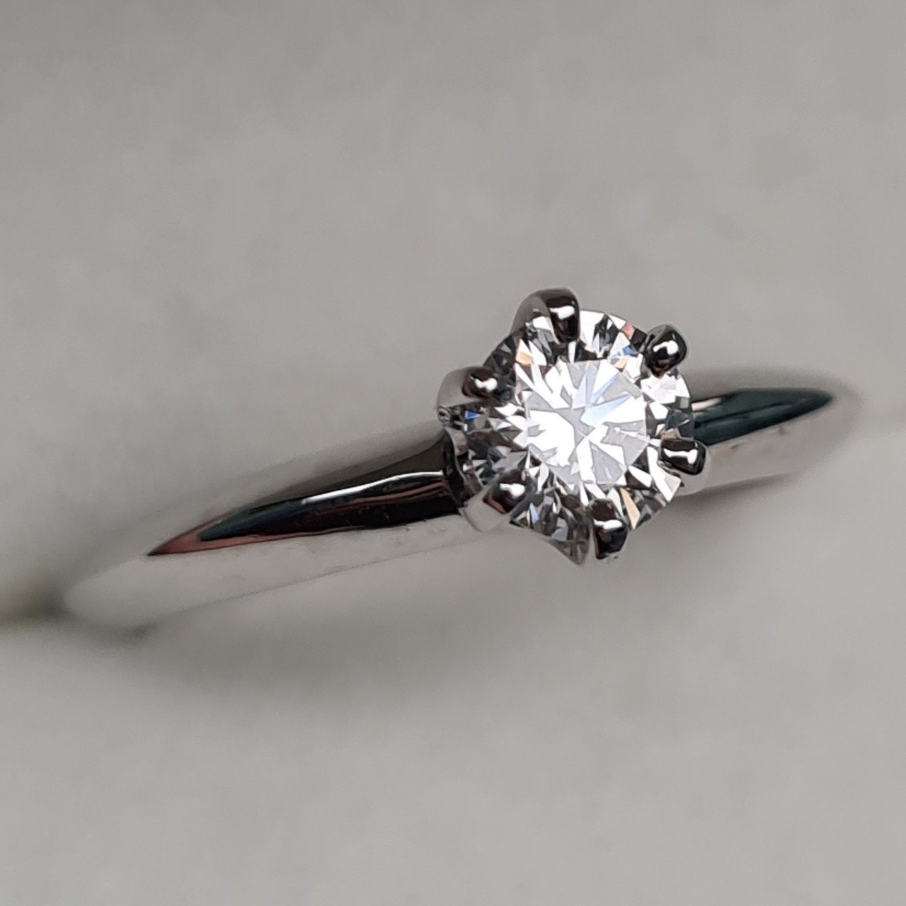 Кольцо Deimantas 95131304 16,5р 2,83гр 0,45ct. купить,NaN