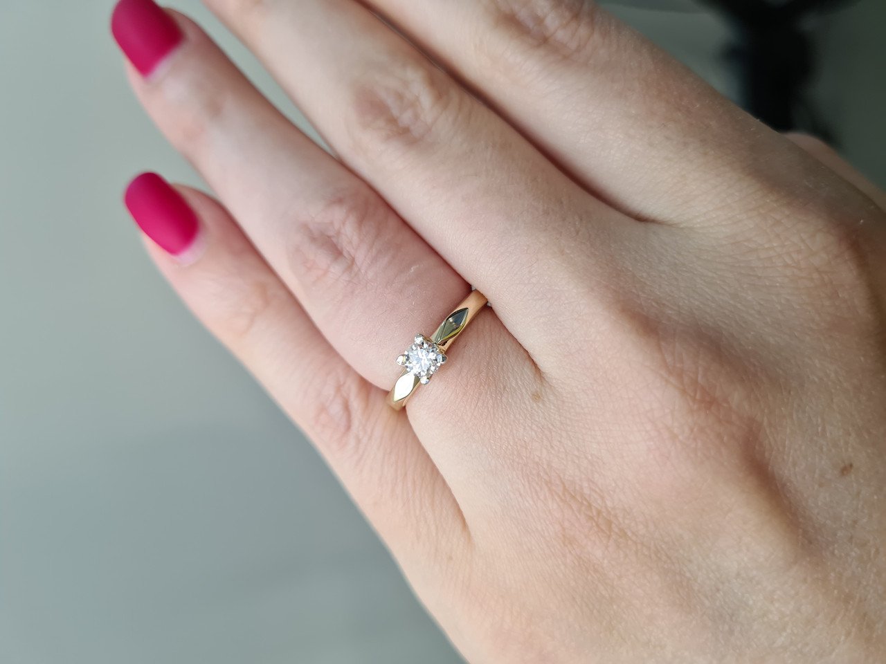 Кольцо Deimantas 97085261 17,5р 2,49гр 0,23ct. купить,NaN