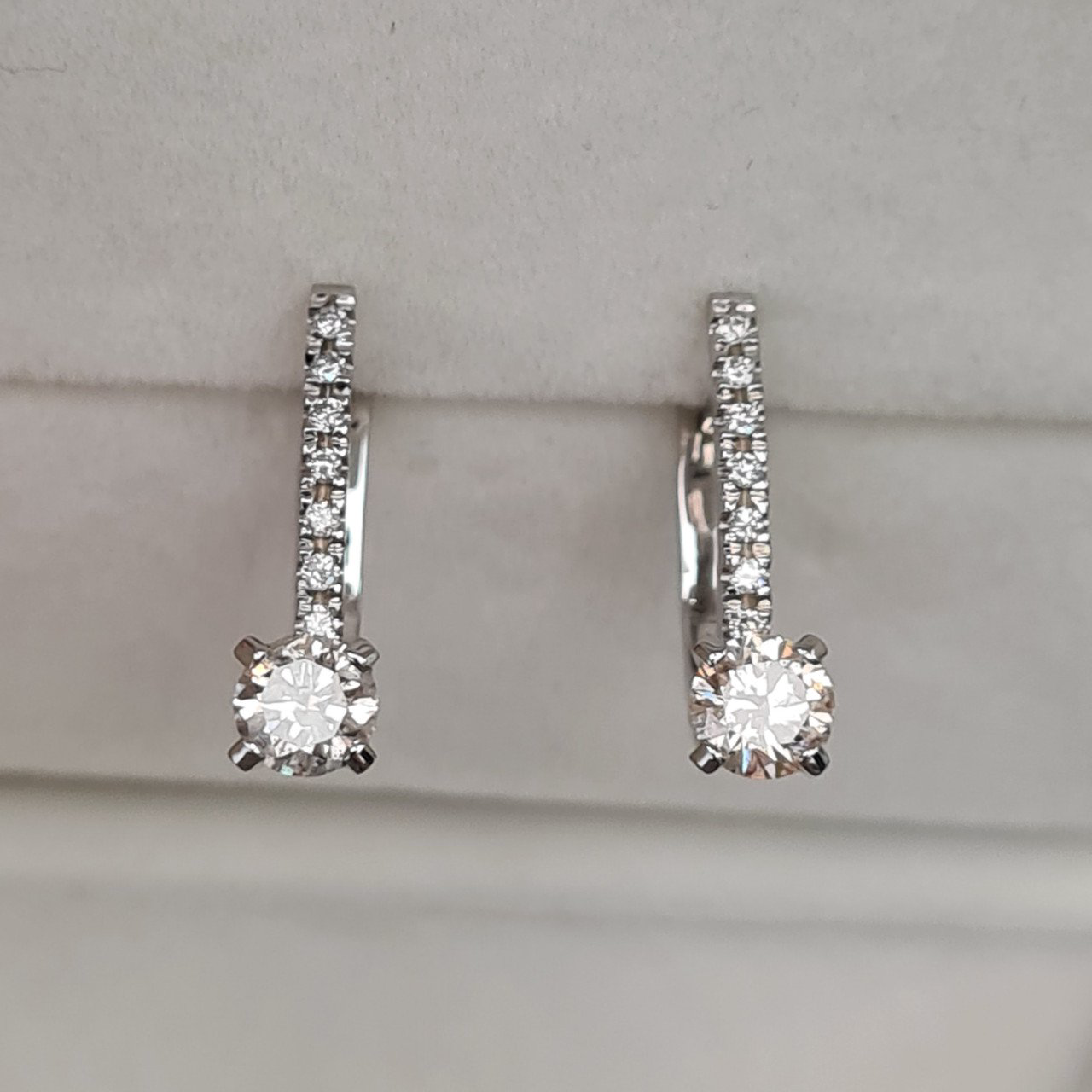 Серьги Deimantas 91087378 3,31гр 0,71ct. купить,NaN