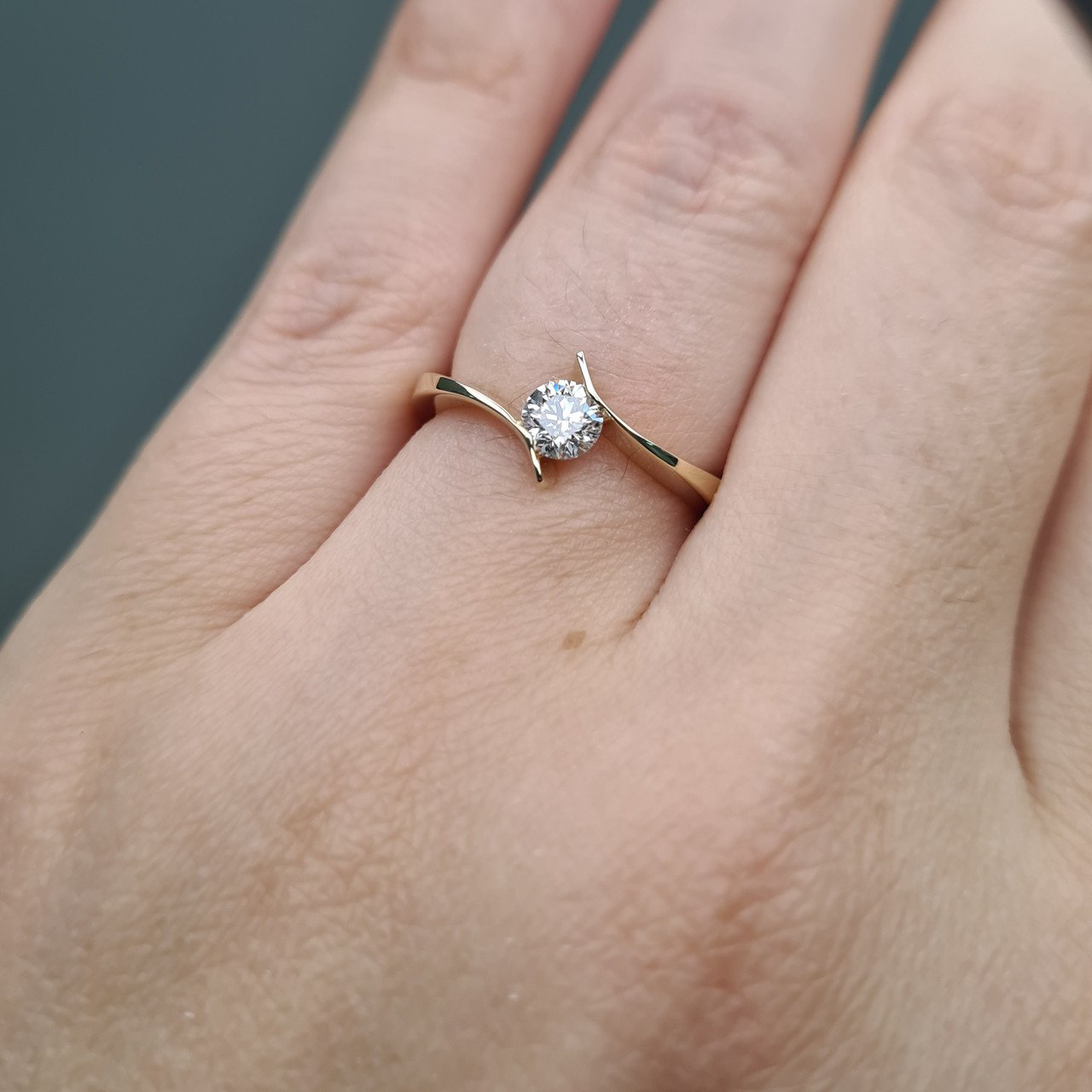Кольцо Deimantas 95131321 16,5р 2,54гр 0,36ct. купить,NaN