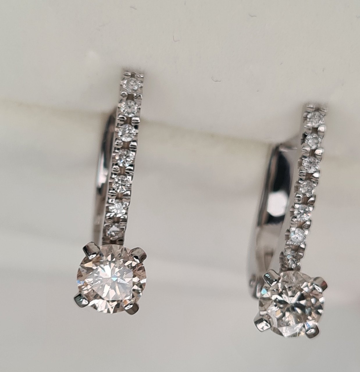 Серьги Deimantas 91087378 3,31гр 0,71ct. купить,NaN