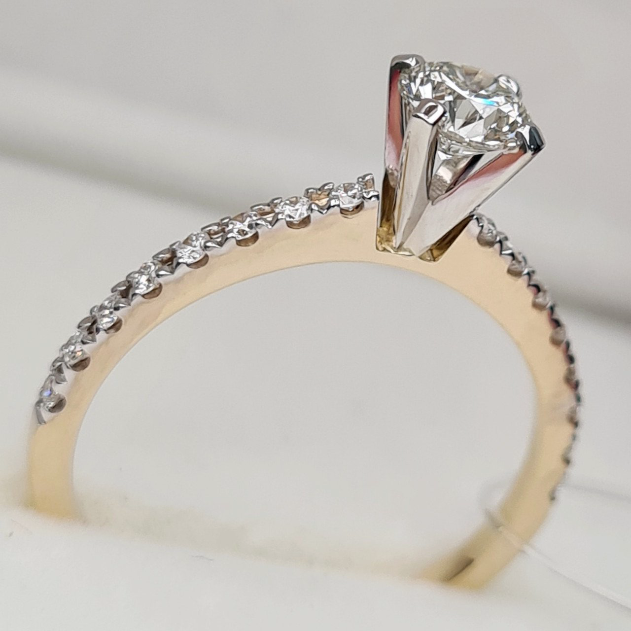 Кольцо Deimantas 91023522 16,51р 1,8гр 0,54ct. купить,NaN