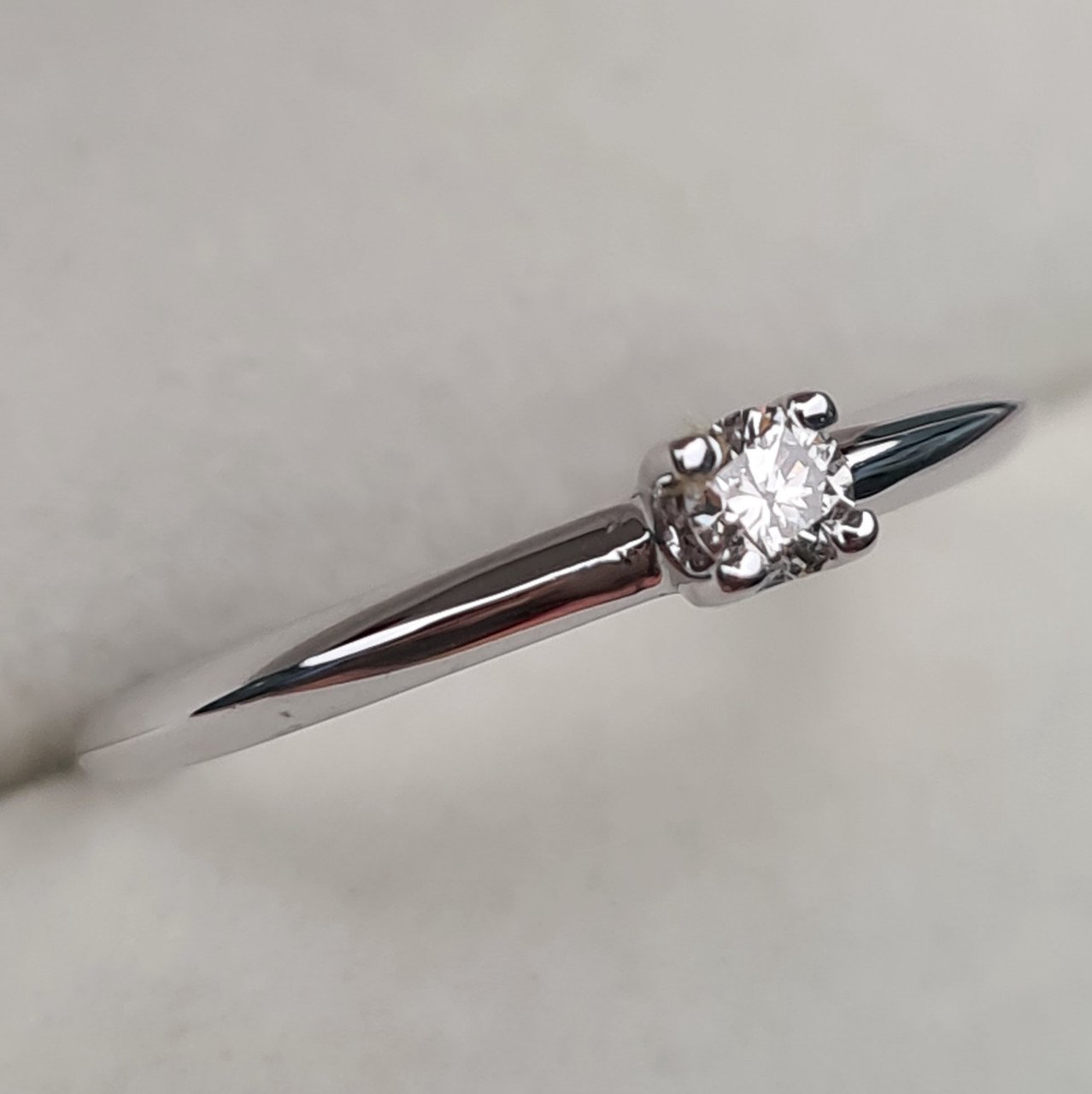 Кольцо Deimantas 97345129 16,5р 1,37гр 0,11ct. купить,NaN