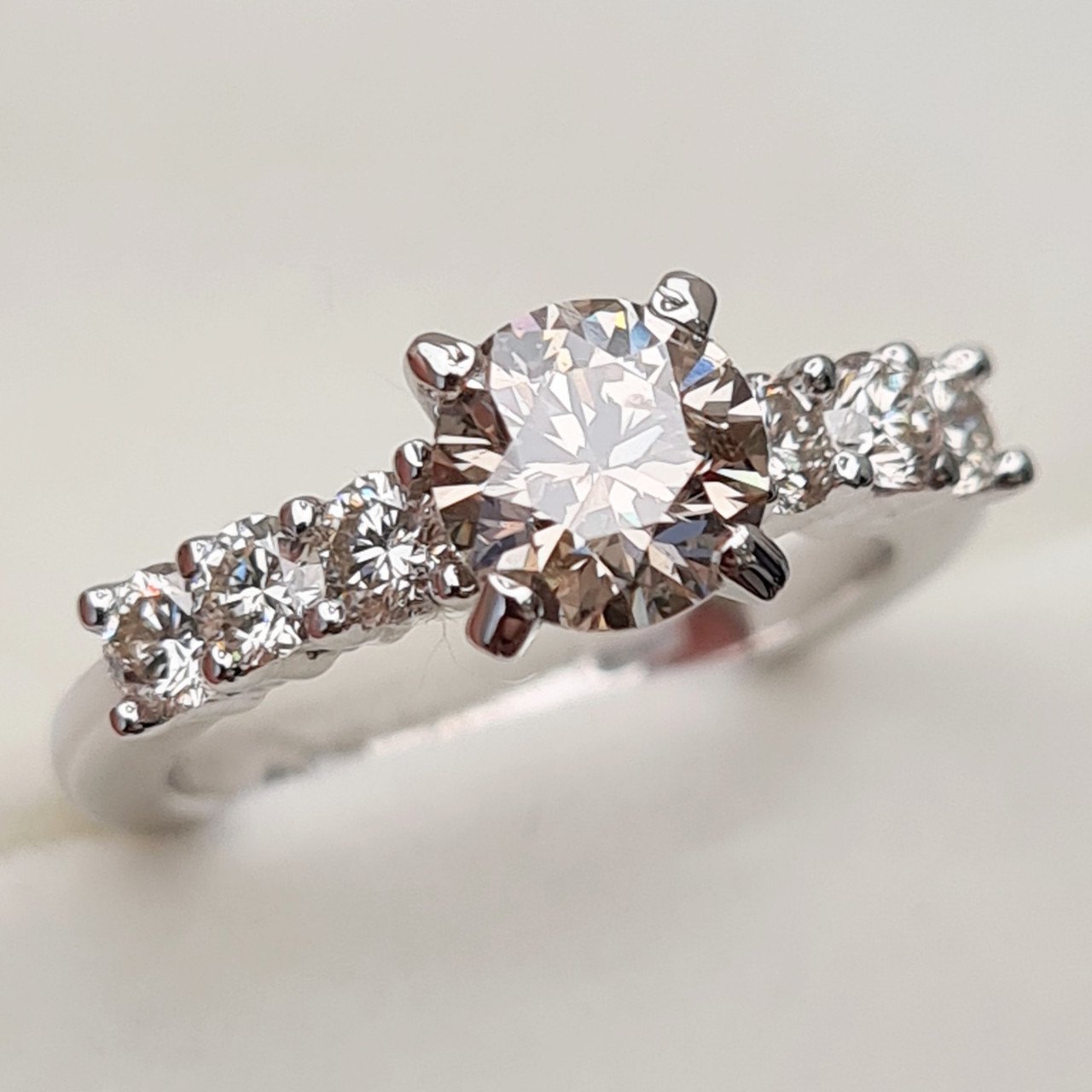 Кольцо Deimantas 91250395 16,5р 3,83гр 1,63ct. купить,NaN
