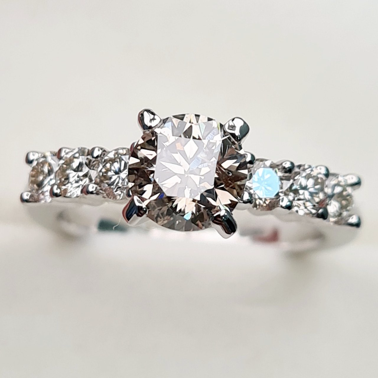 Кольцо Deimantas 91250395 16,5р 3,83гр 1,63ct. купить,NaN