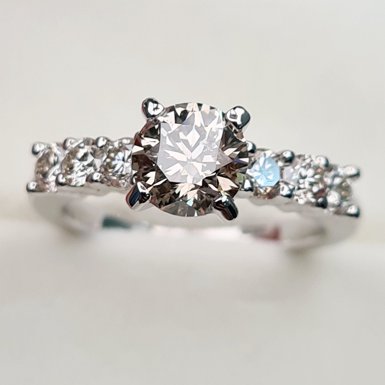 Кольцо Deimantas 91250395 16,5р 3,83гр 1,63ct. купить,NaN