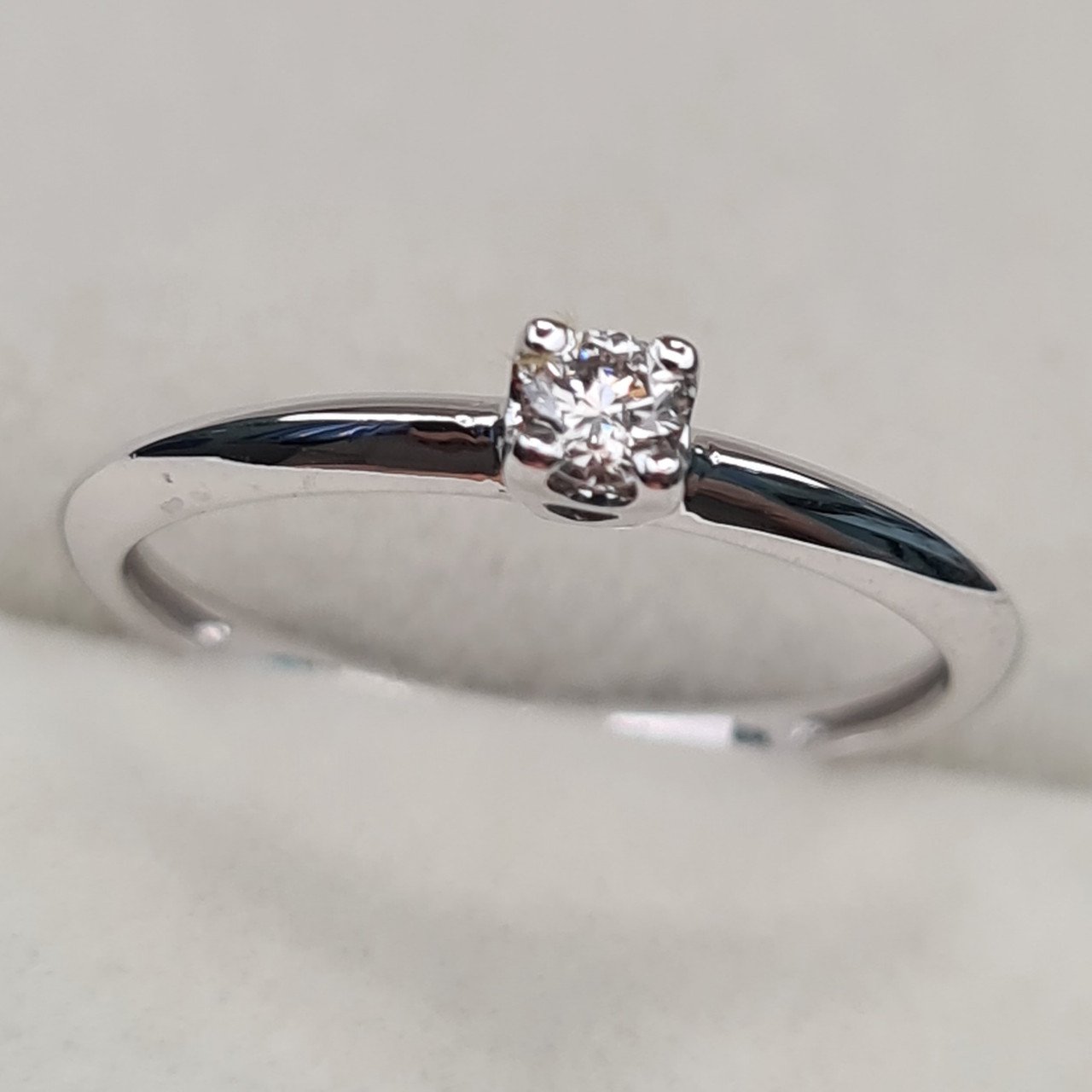 Кольцо Deimantas 97345129 16,5р 1,37гр 0,11ct. купить,NaN