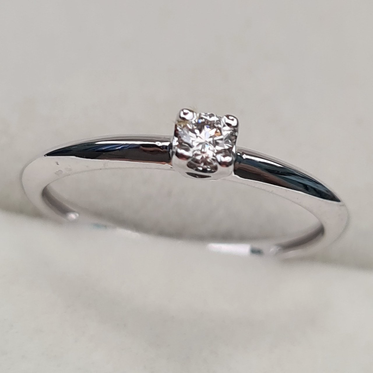 Кольцо Deimantas 97345129 16,5р 1,37гр 0,11ct. купить,NaN