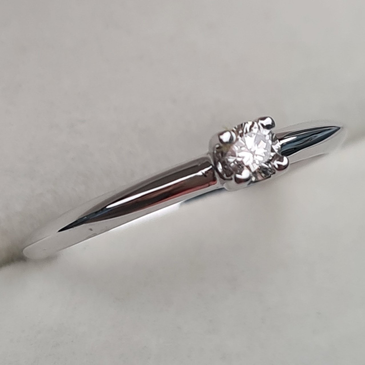 Кольцо Deimantas 97345129 16,5р 1,37гр 0,11ct. купить,NaN