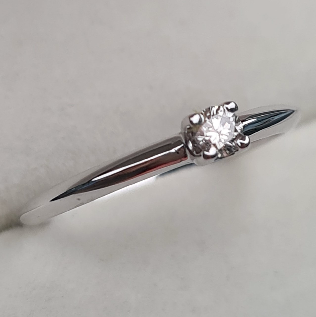 Кольцо Deimantas 97345129 16,5р 1,37гр 0,11ct. купить,NaN