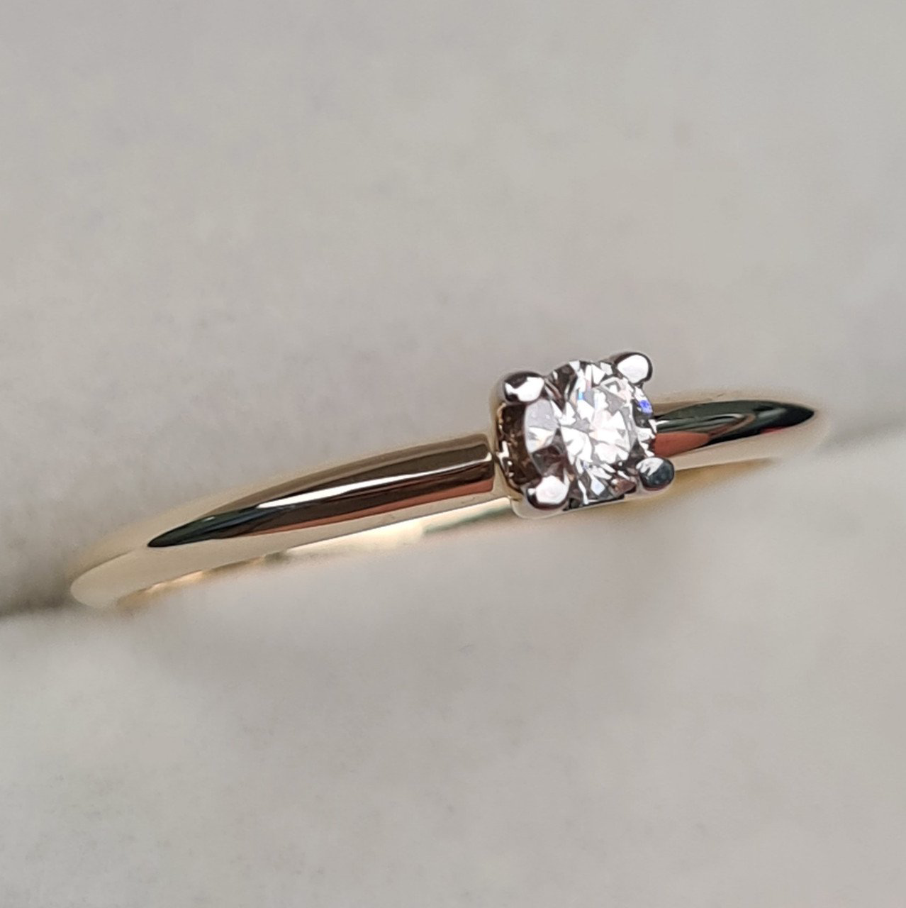 Кольцо Deimantas 97346458 16,5р 1,35гр 0,11ct. купить,NaN