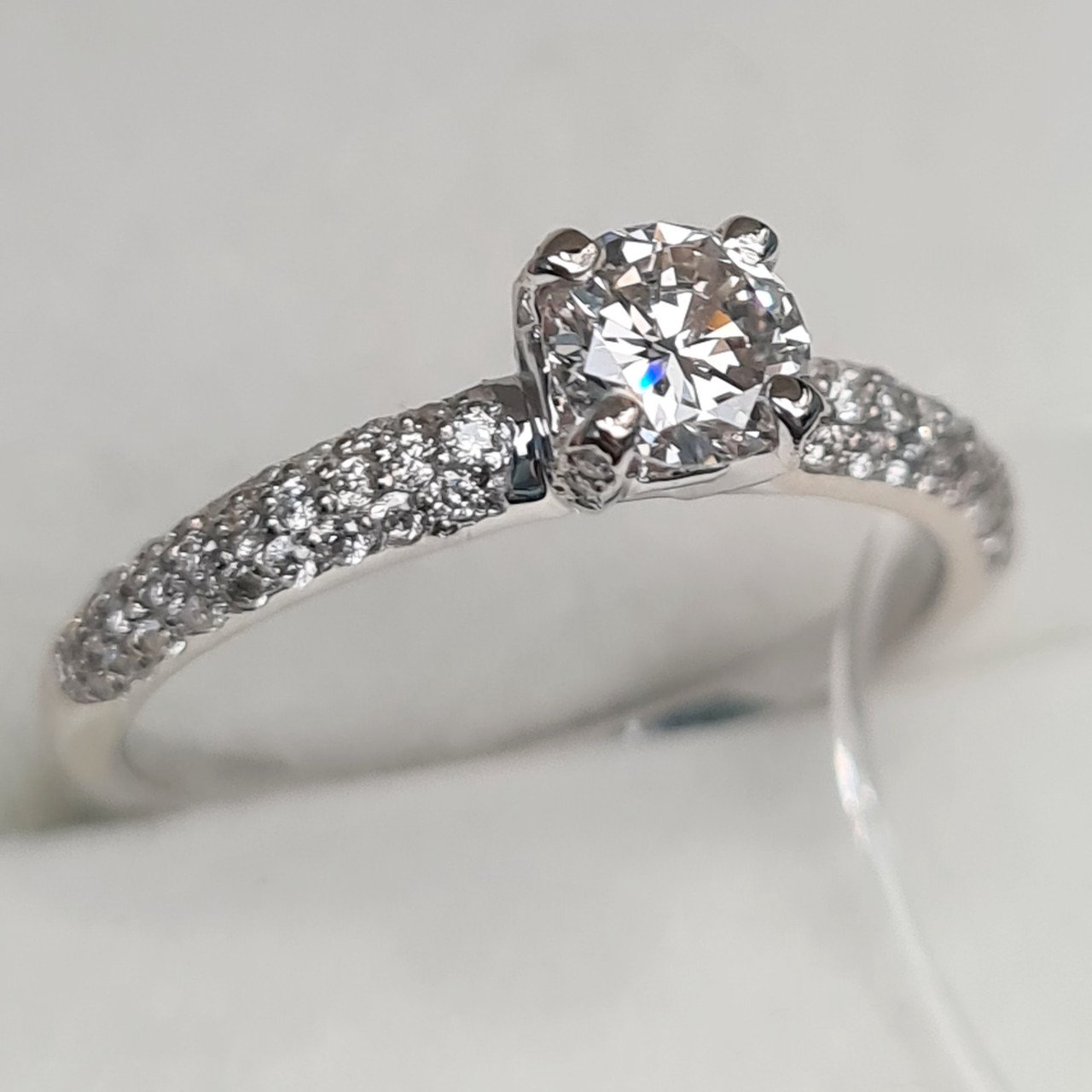 Кольцо Deimantas 95442258 16,5р 2,21гр 0,70ct. купить,NaN