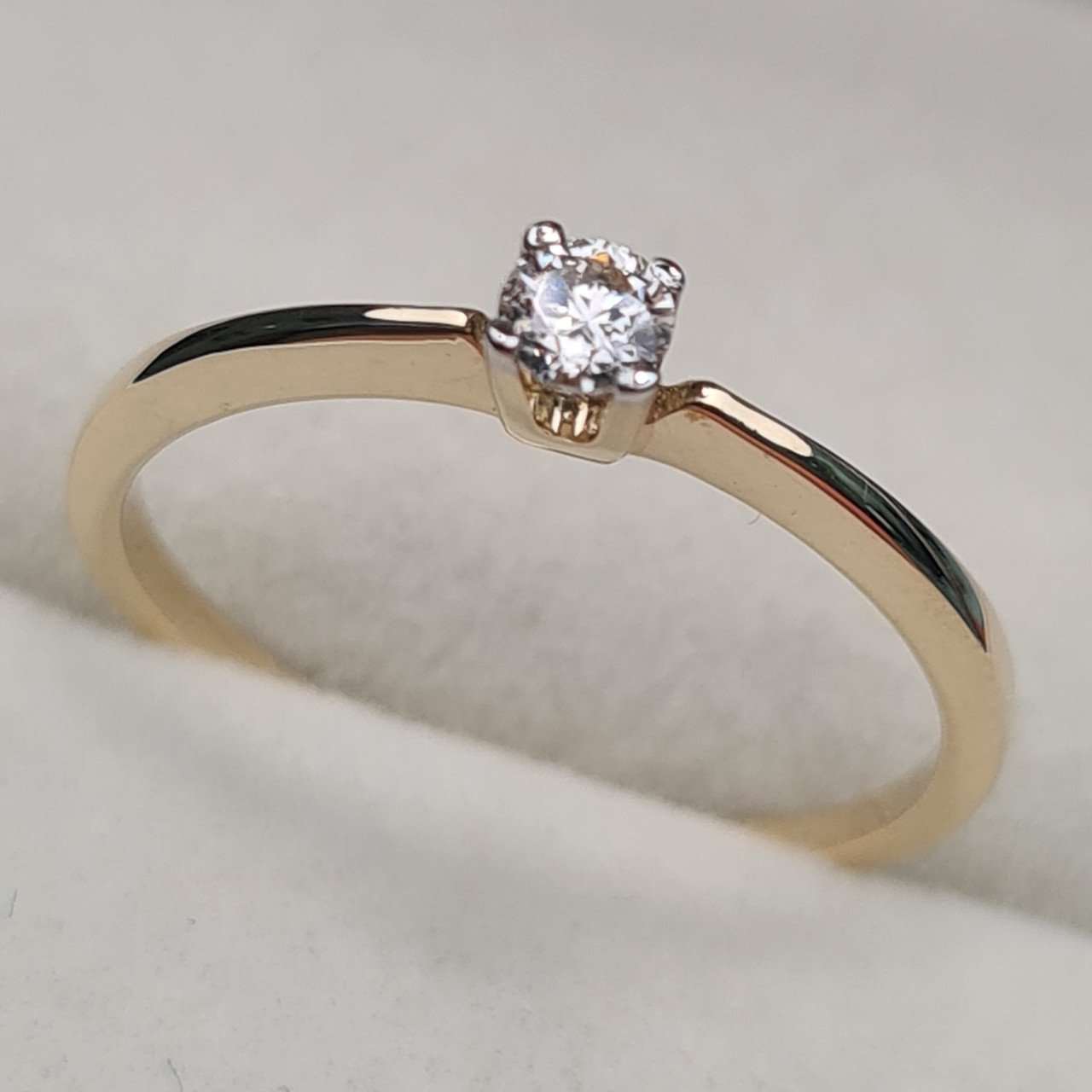 Кольцо Deimantas 97346482 16,5р 1,27гр 0,11ct. купить,NaN