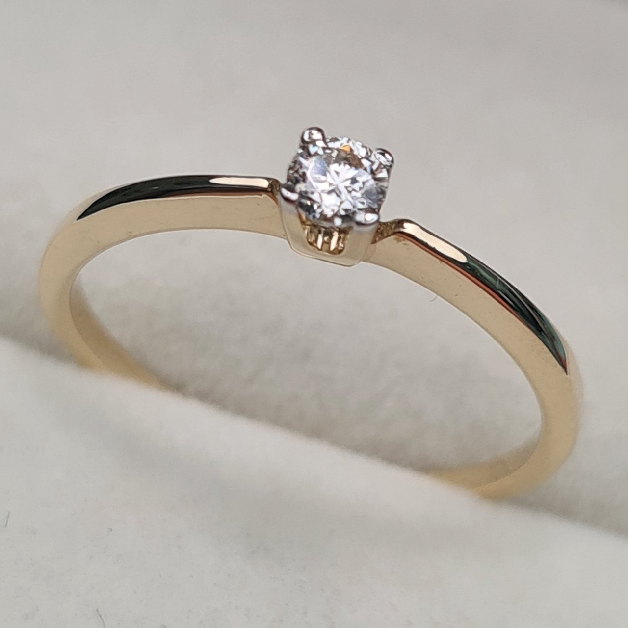 Кольцо Deimantas 97346482 16,5р 1,27гр 0,11ct. купить,NaN