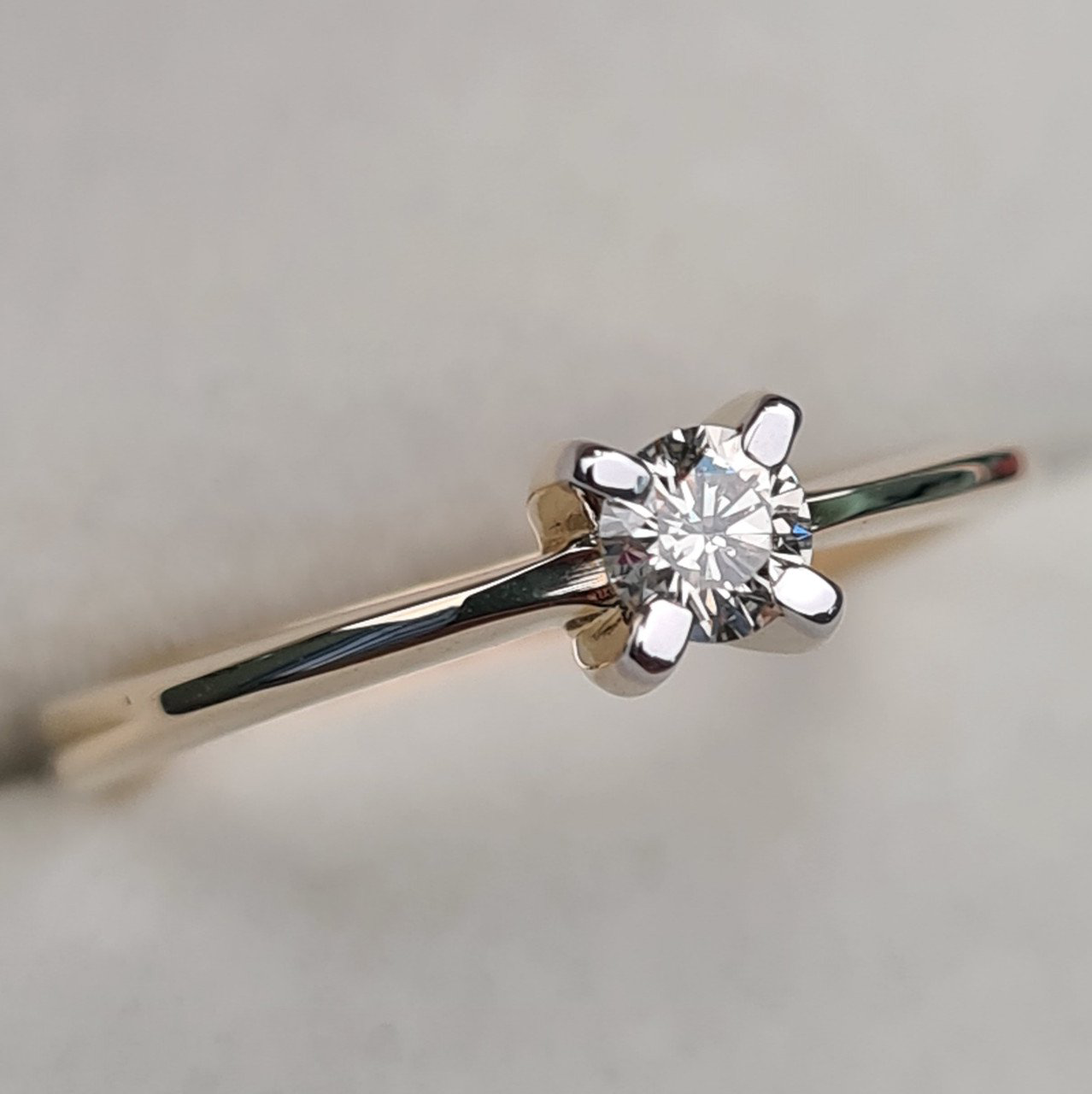Кольцо Deimantas 97346488 17р 2,78гр 0,19ct. купить,NaN