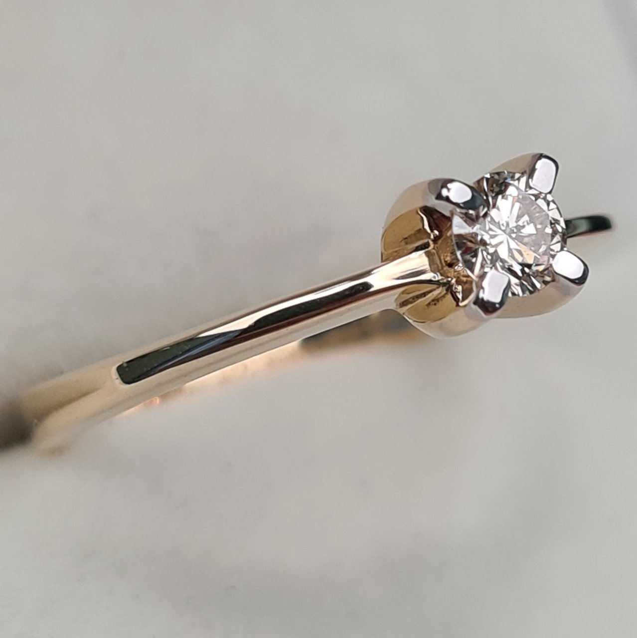 Кольцо Deimantas 97346488 17р 2,78гр 0,19ct. купить,NaN