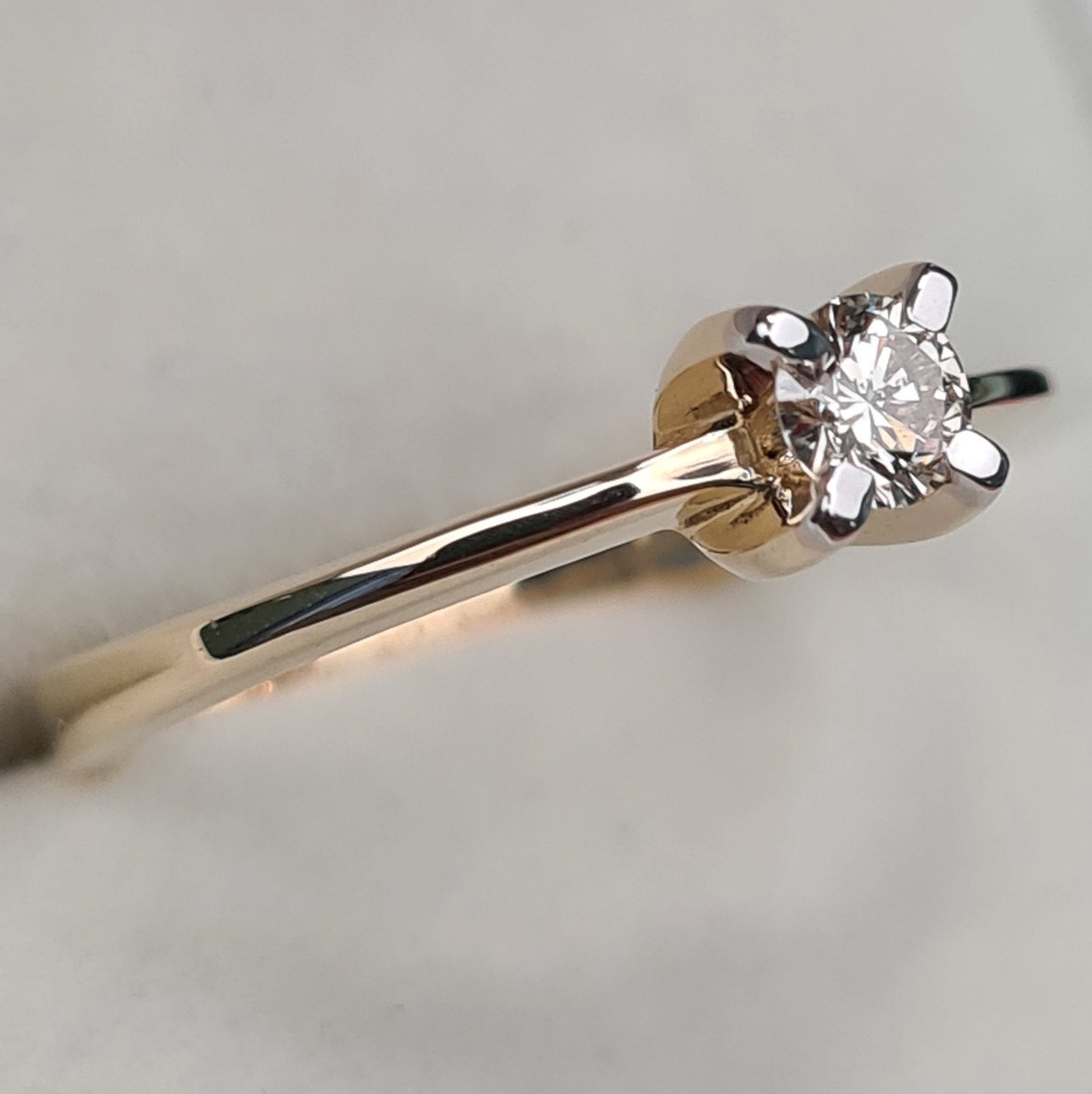 Кольцо Deimantas 97346488 17р 2,78гр 0,19ct. купить,NaN