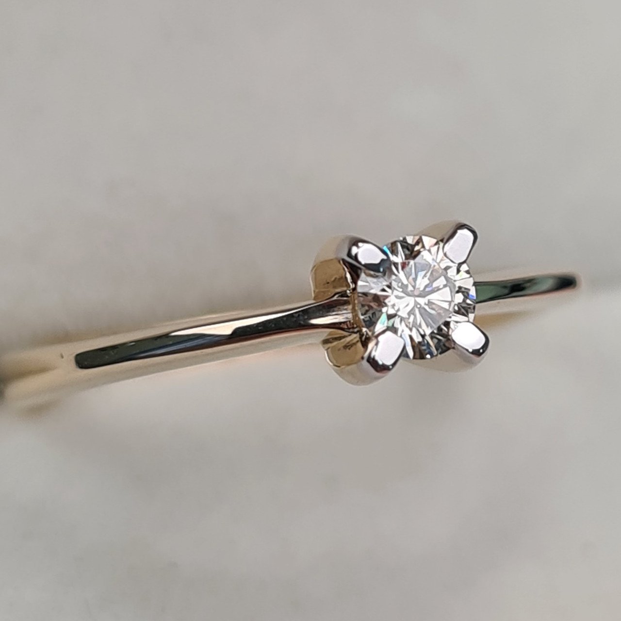 Кольцо Deimantas 97346488 17р 2,78гр 0,19ct. купить,NaN