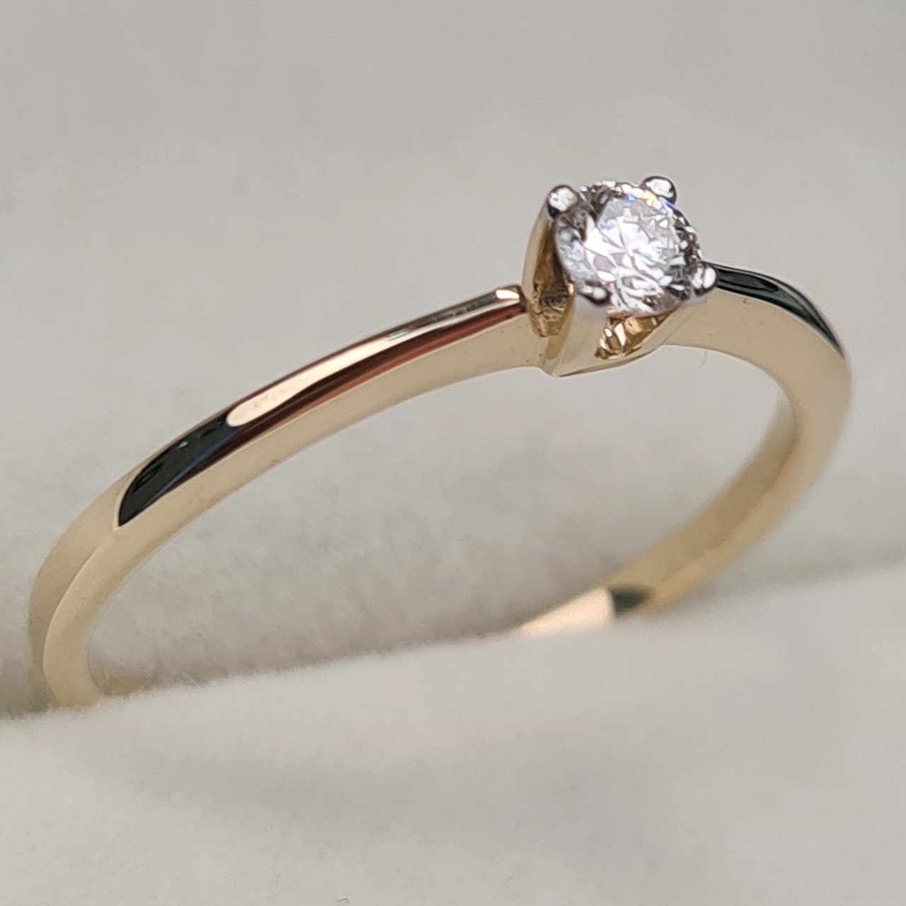 Кольцо Deimantas 97346482 16,5р 1,27гр 0,11ct. купить,NaN