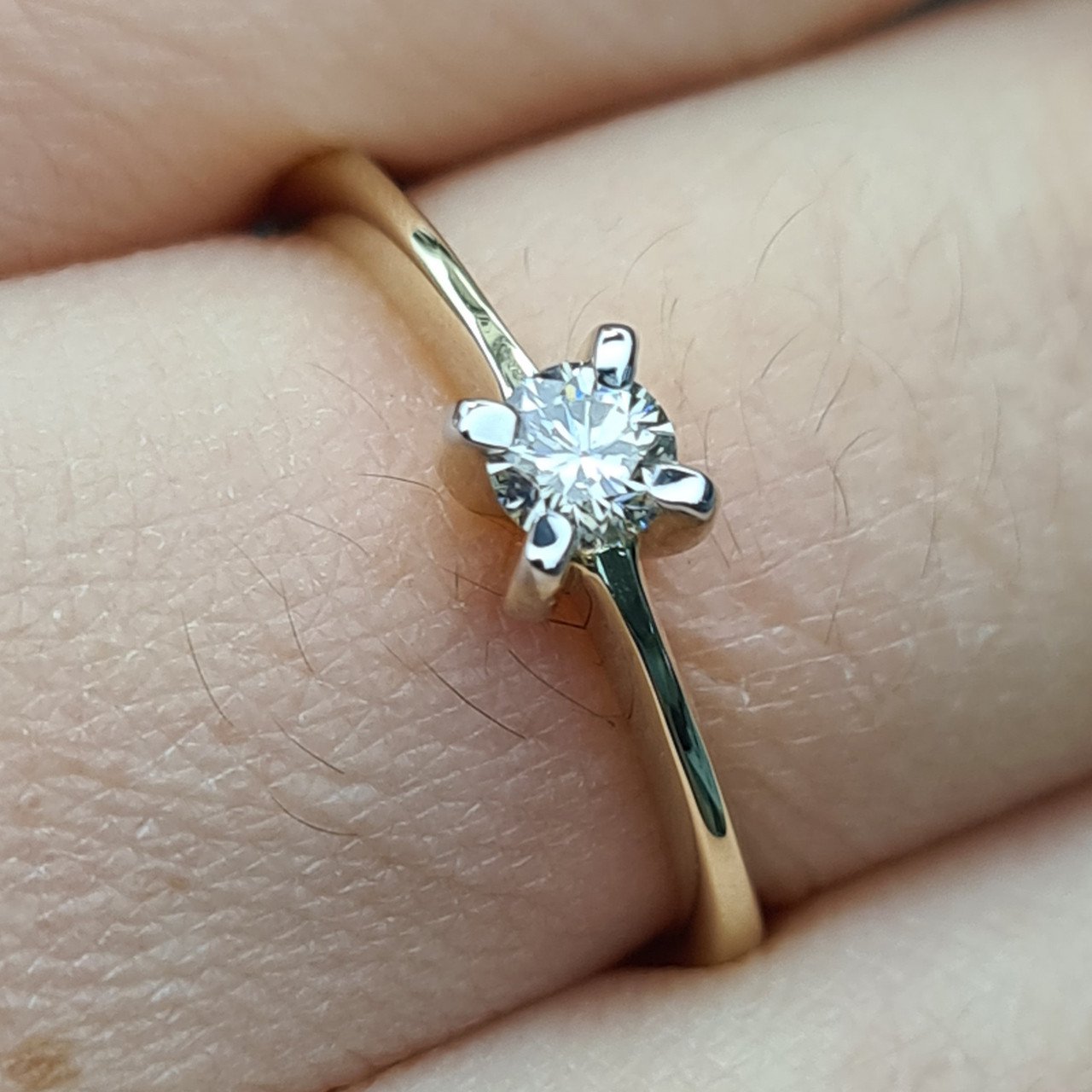 Кольцо Deimantas 97346488 17р 2,78гр 0,19ct. купить,NaN