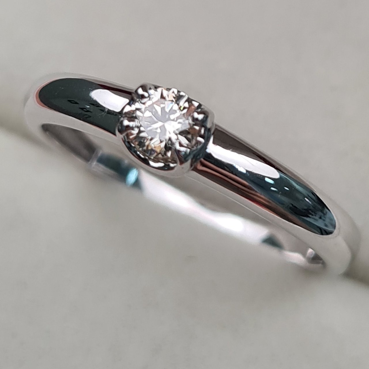 Кольцо Deimantas 97349014 17р 1,96гр 0,16ct. купить,NaN
