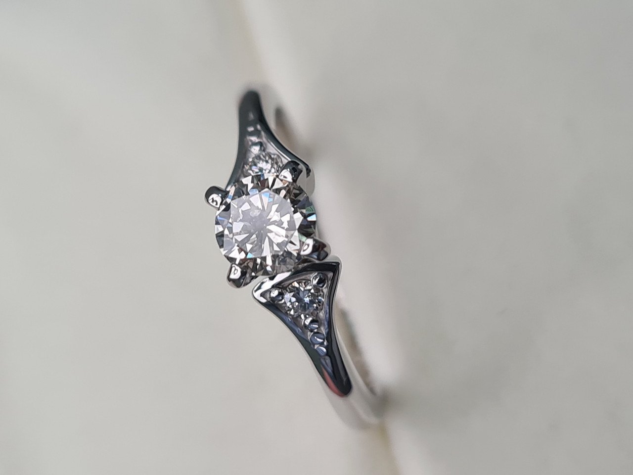 Кольцо Deimantas 91794249 16,5р 2,94гр 0,51ct. купить,NaN