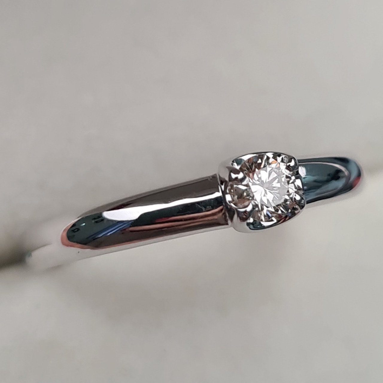 Кольцо Deimantas 97349014 17р 1,96гр 0,16ct. купить,NaN