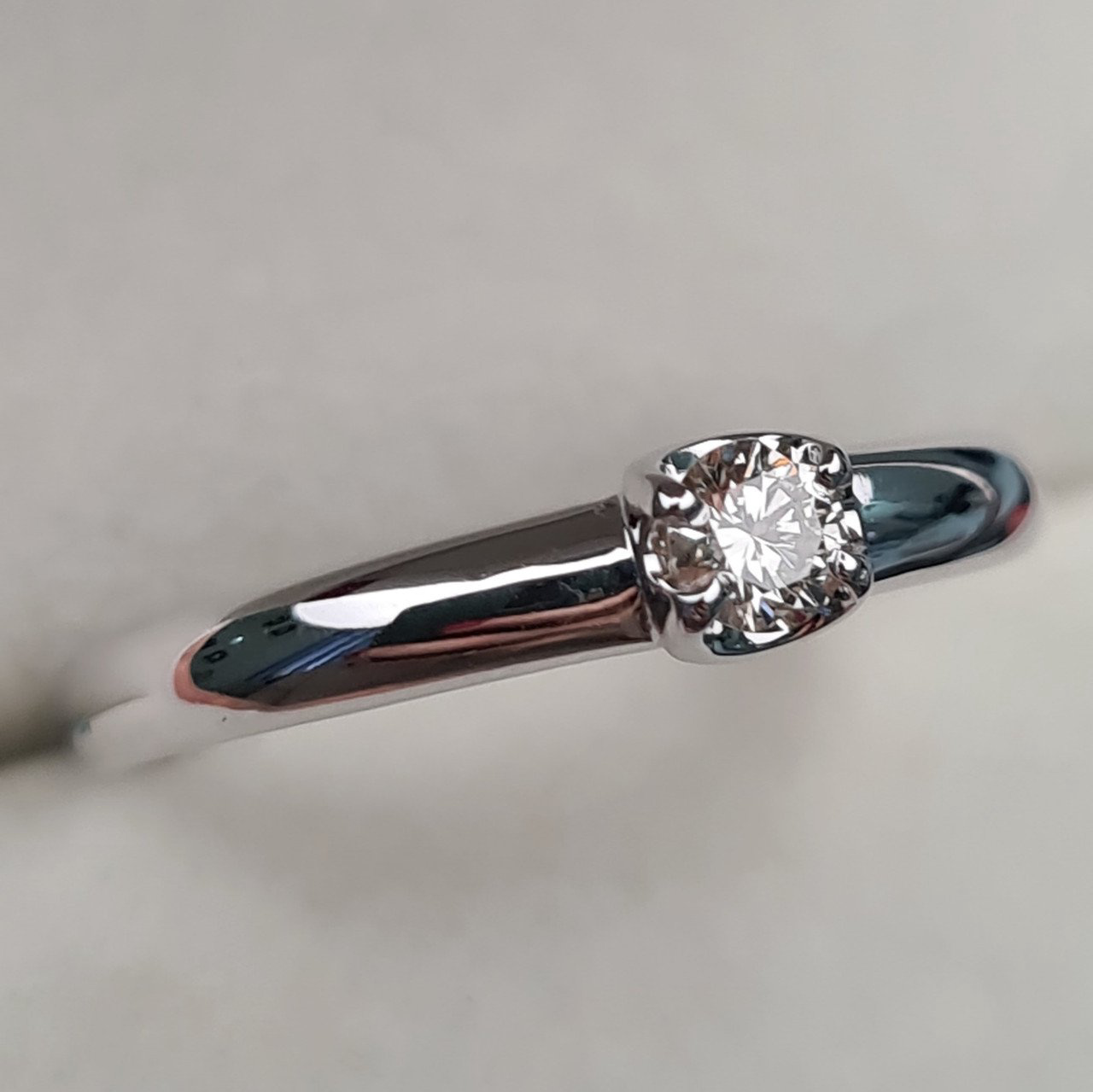 Кольцо Deimantas 97349014 17р 1,96гр 0,16ct. купить,NaN