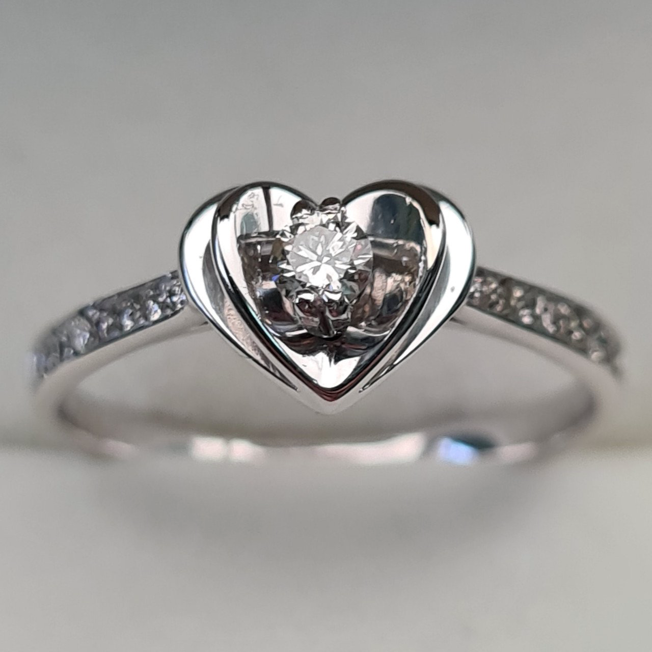 Кольцо Deimantas 95525353 17р 2,245гр 0,27ct. купить,NaN