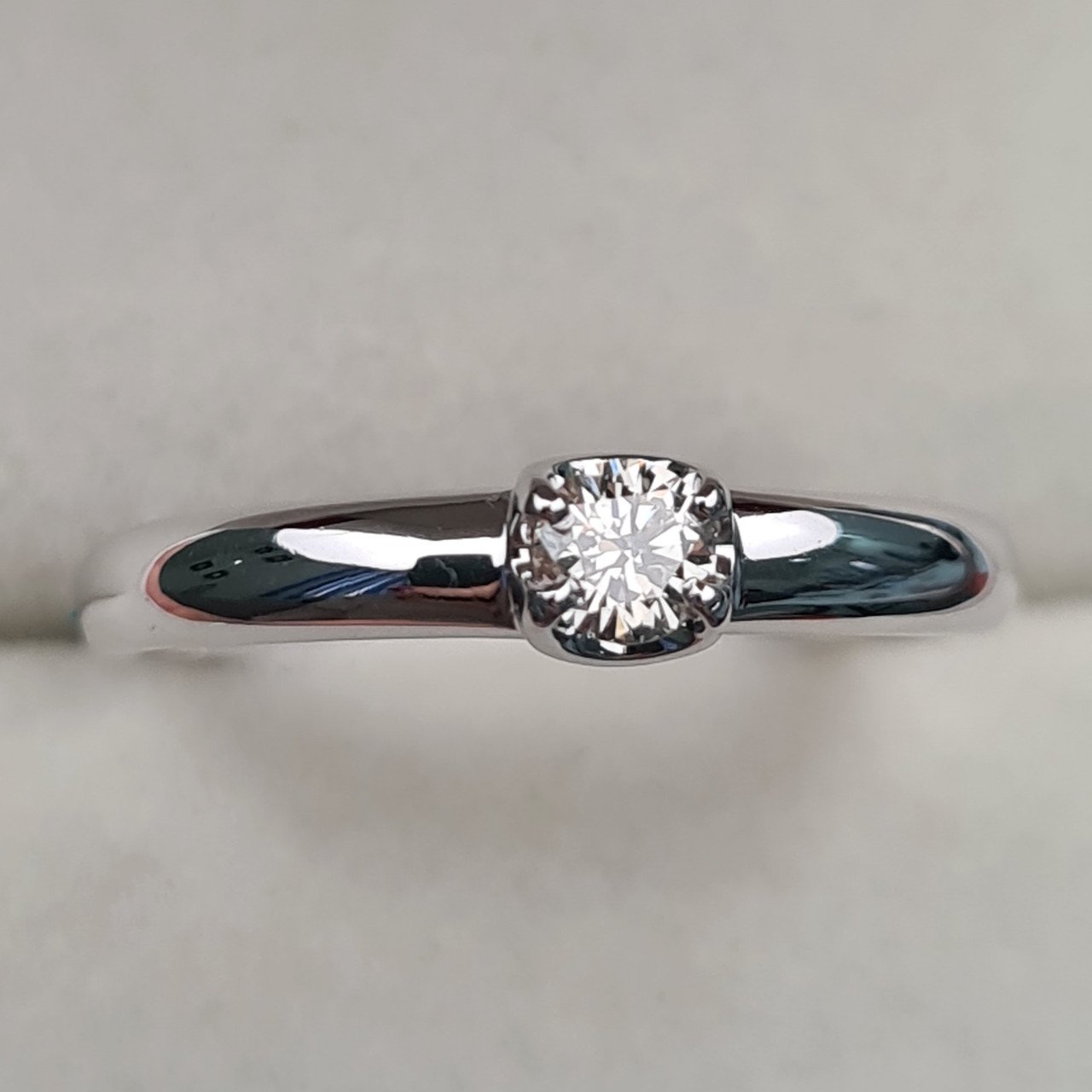 Кольцо Deimantas 97349014 17р 1,96гр 0,16ct. купить,NaN