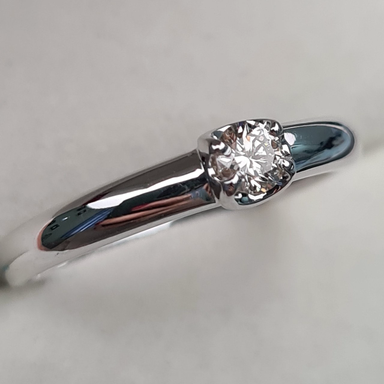 Кольцо Deimantas 97349014 17р 1,96гр 0,16ct. купить,NaN