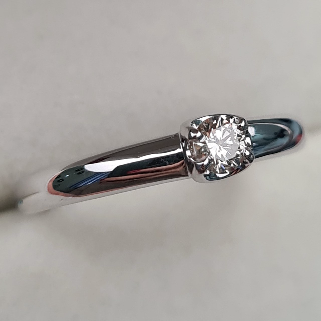 Кольцо Deimantas 97349014 17р 1,96гр 0,16ct. купить,NaN