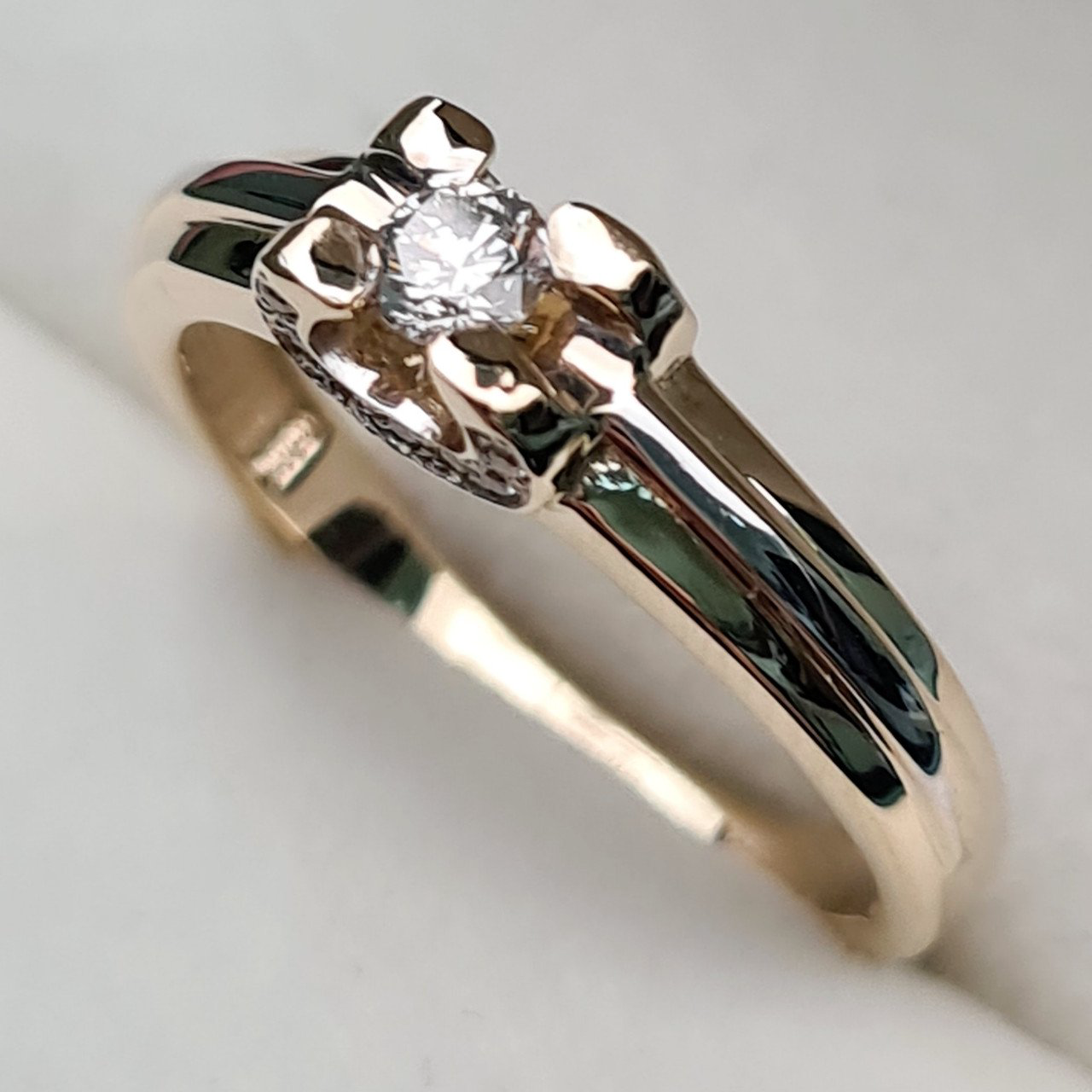 Кольцо Deimantas 95525366 18р 3,38гр 0,22ct. купить,NaN