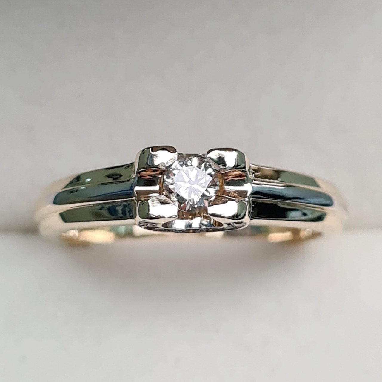 Кольцо Deimantas 95525366 18р 3,38гр 0,22ct. купить,NaN