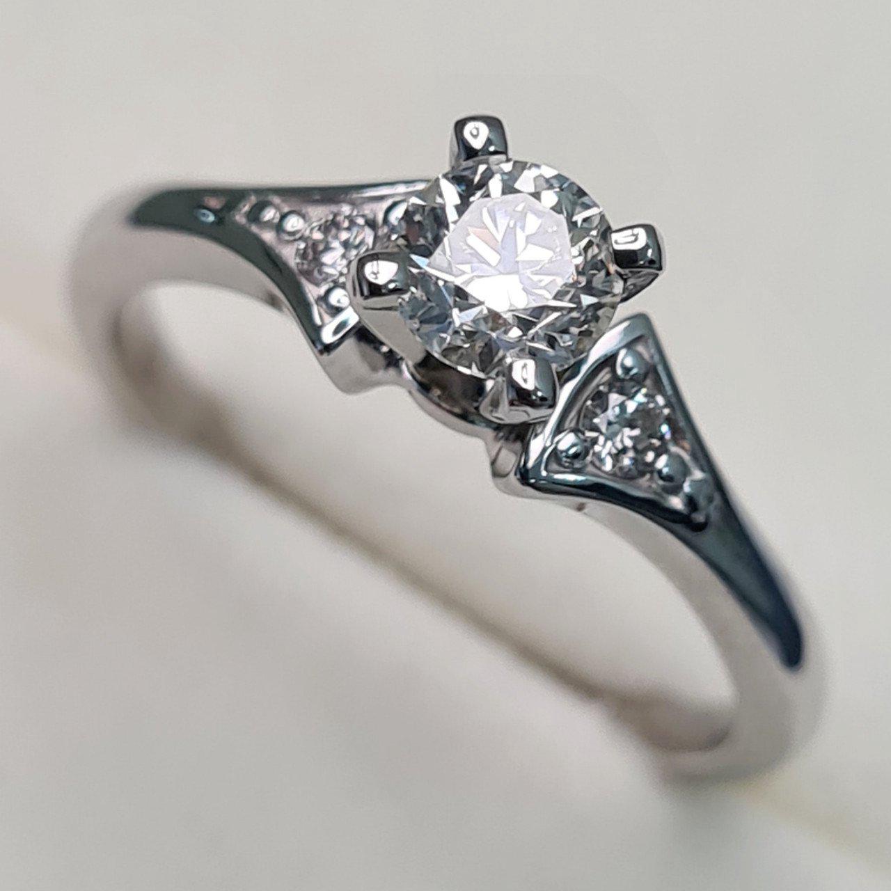 Кольцо Deimantas 91794319 16,5р 3,02гр 0,47ct. купить,NaN