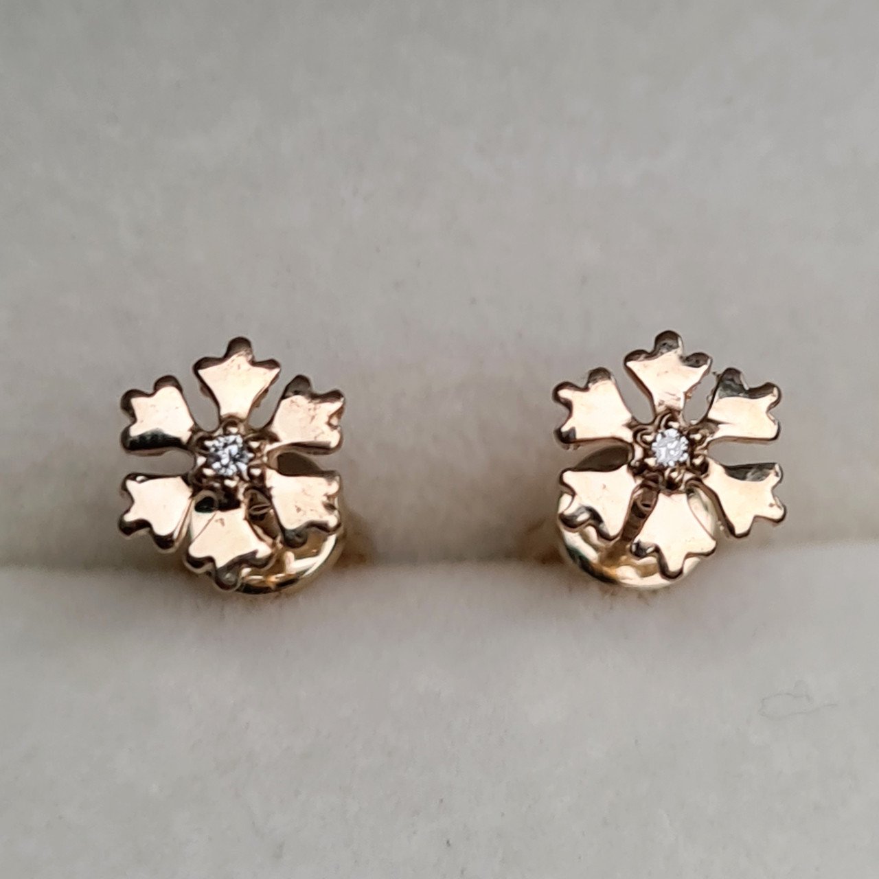 Серьги Deimantas 95742670 1,02гр 0,013ct. купить,NaN