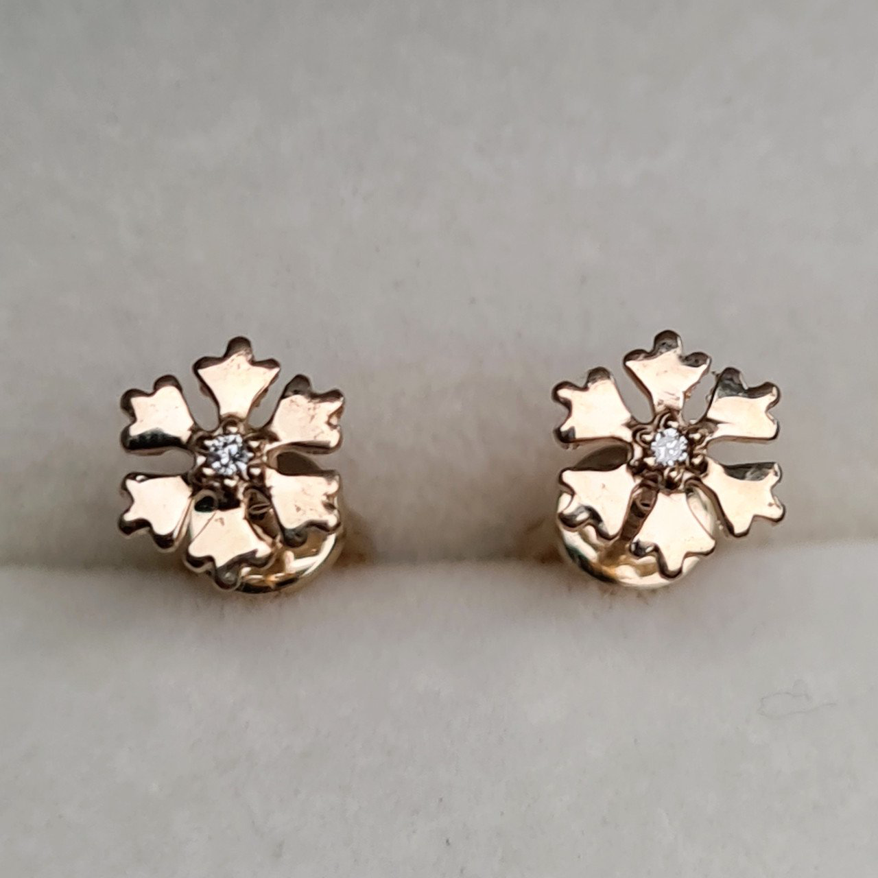 Серьги Deimantas 95742670 1,02гр 0,013ct. купить,NaN