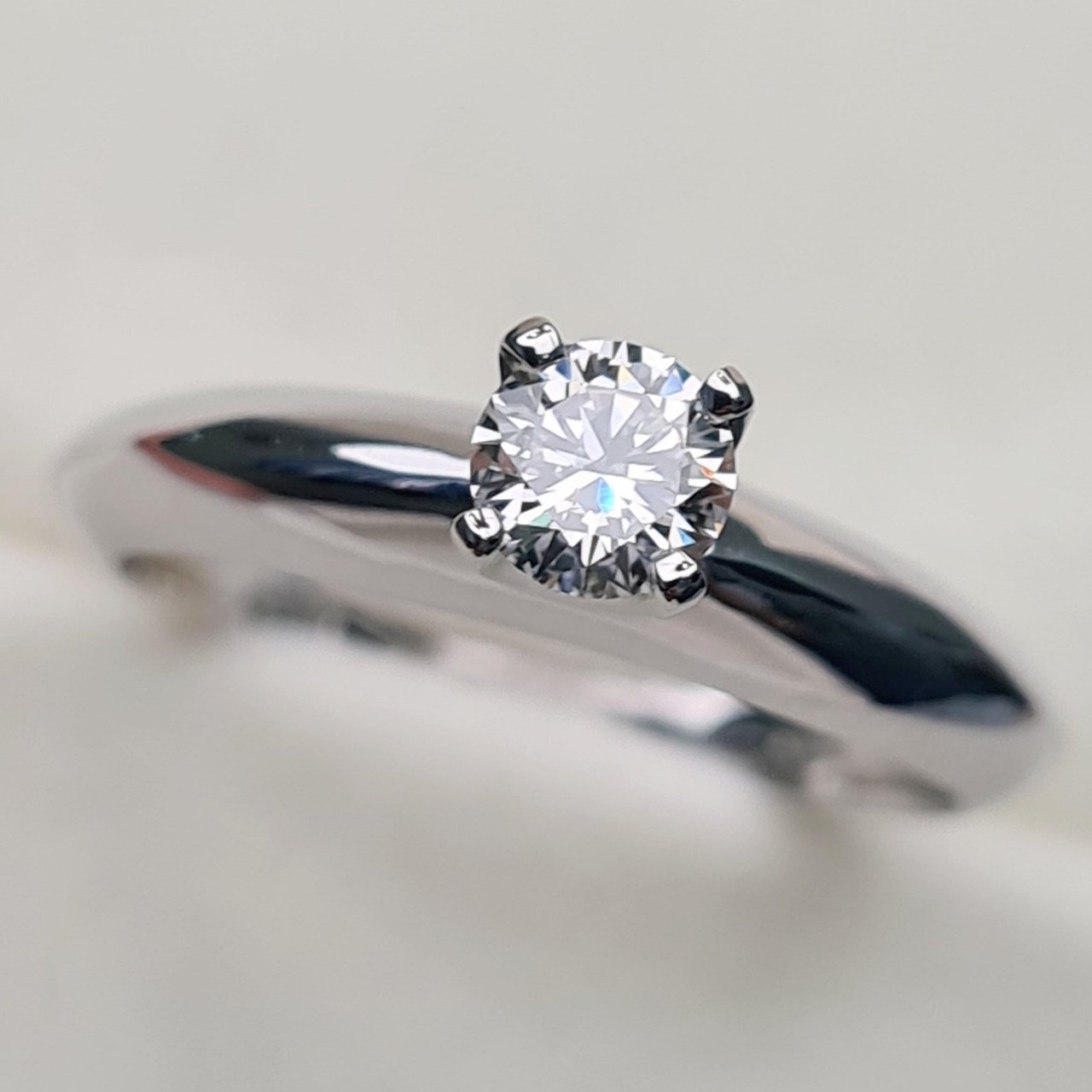 Кольцо Deimantas 91794686 16,5р 3,14гр 0,30ct. купить,NaN