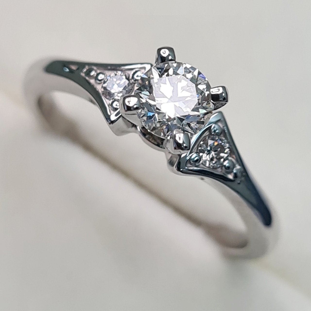 Кольцо Deimantas 91794319 16,5р 3,02гр 0,47ct. купить,NaN