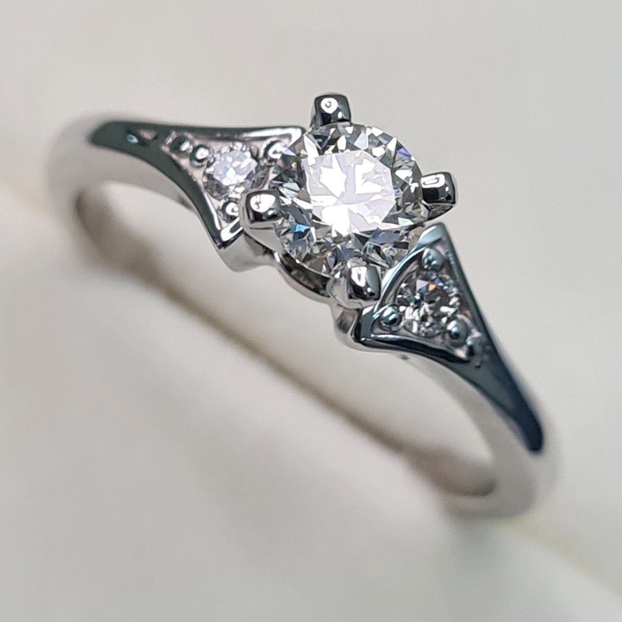 Кольцо Deimantas 91794319 16,5р 3,02гр 0,47ct. купить,NaN